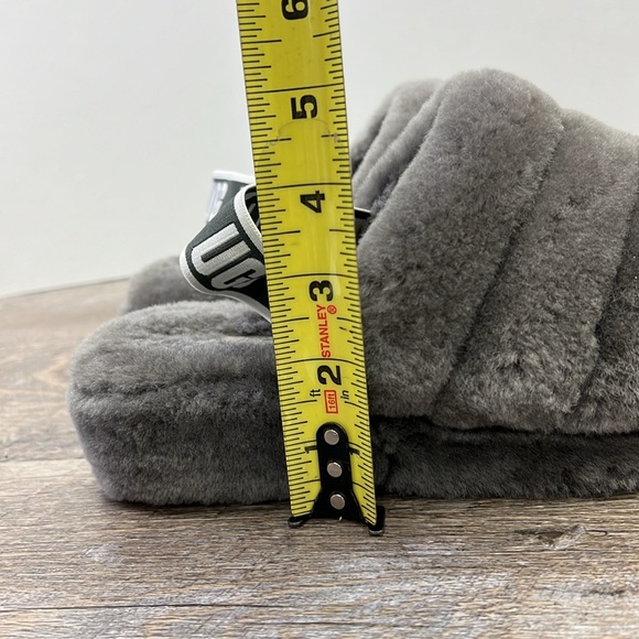 SOLD IN STORE NEW UGG Fluff Yeah Grey Sheepskin Slide Slippers Size 9 - Picture 6 of 9
